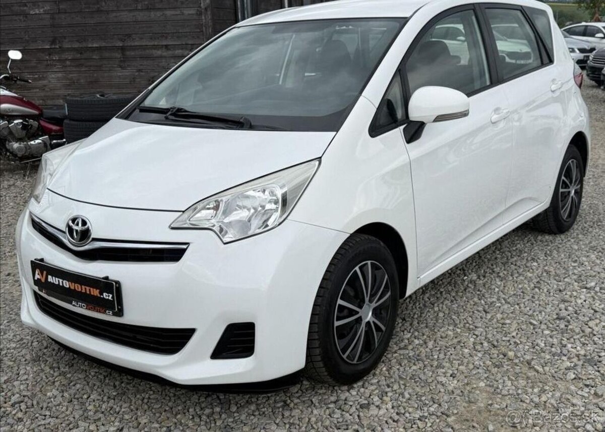 Toyota Verso 1,3 VVT-i 73kW KLIMA benzín manuál 73 kw