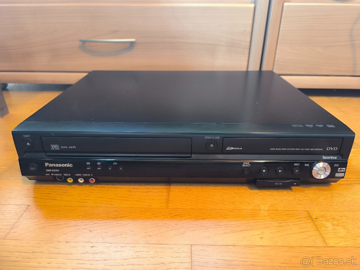 Panasonic DMR-ES35V DVD Recorder / VCR Combo with DV Input