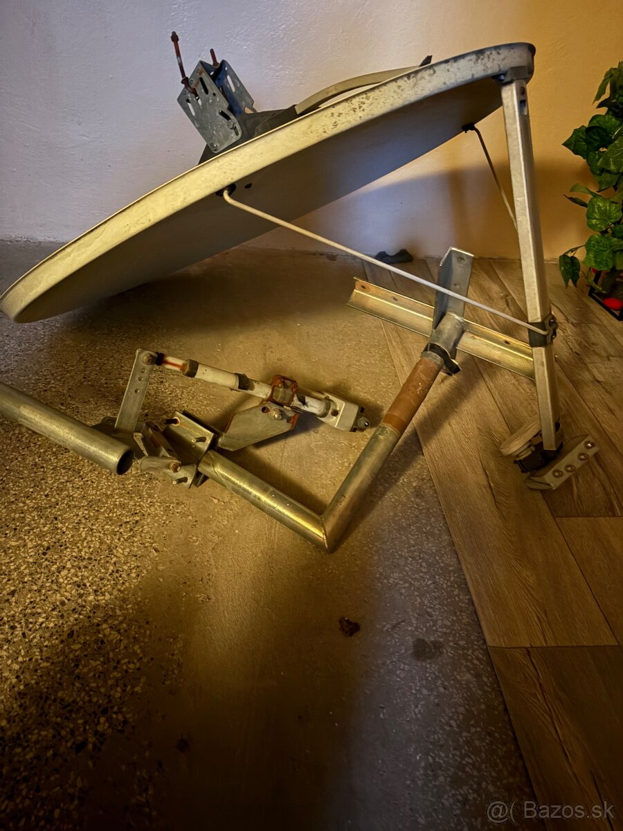 Satelitná parabola 100cm