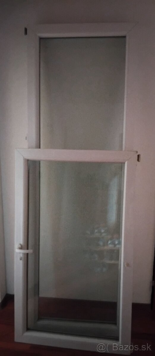 Plastove okno a dvere