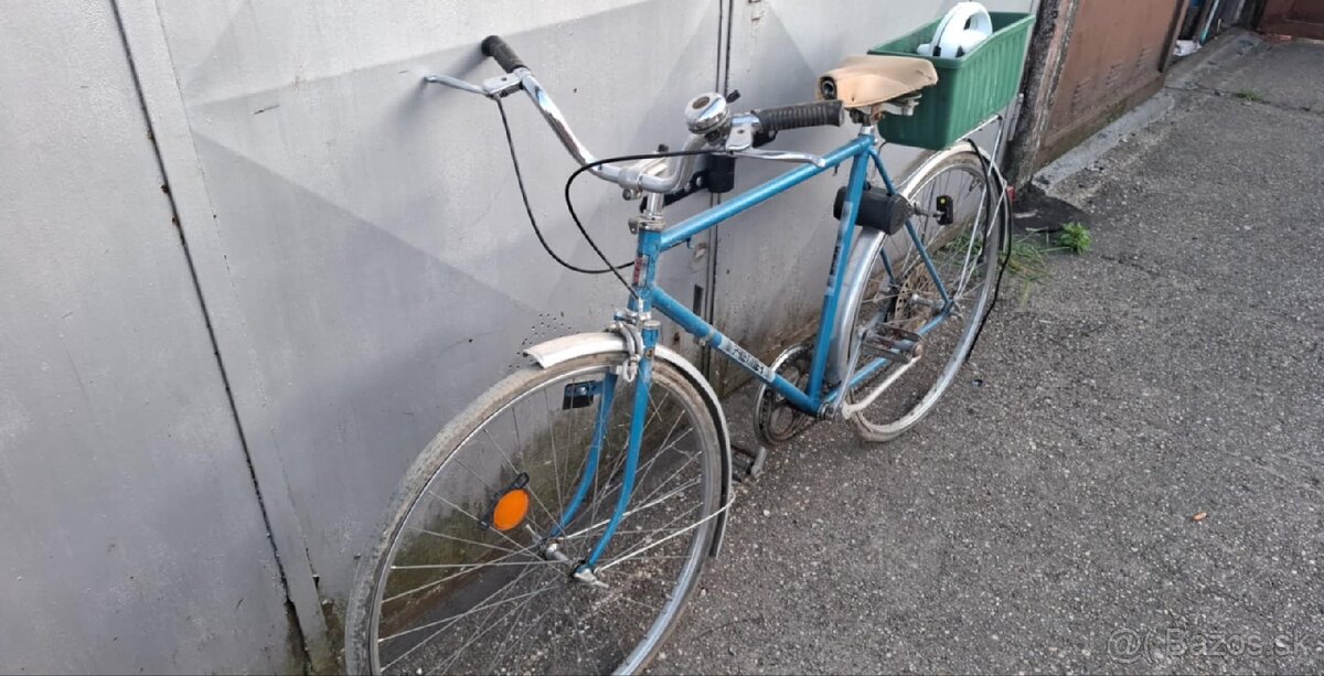 Retro cestný bicykel