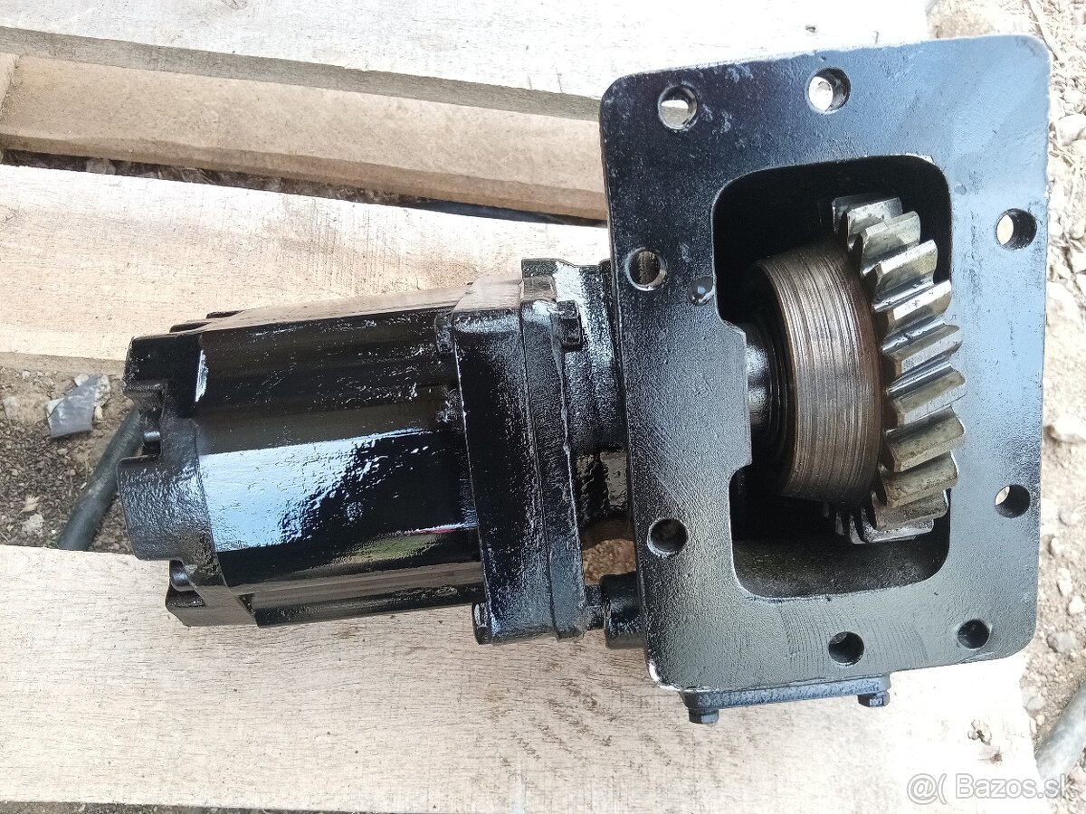 Náhon na hydraulické čerpadlo Avia