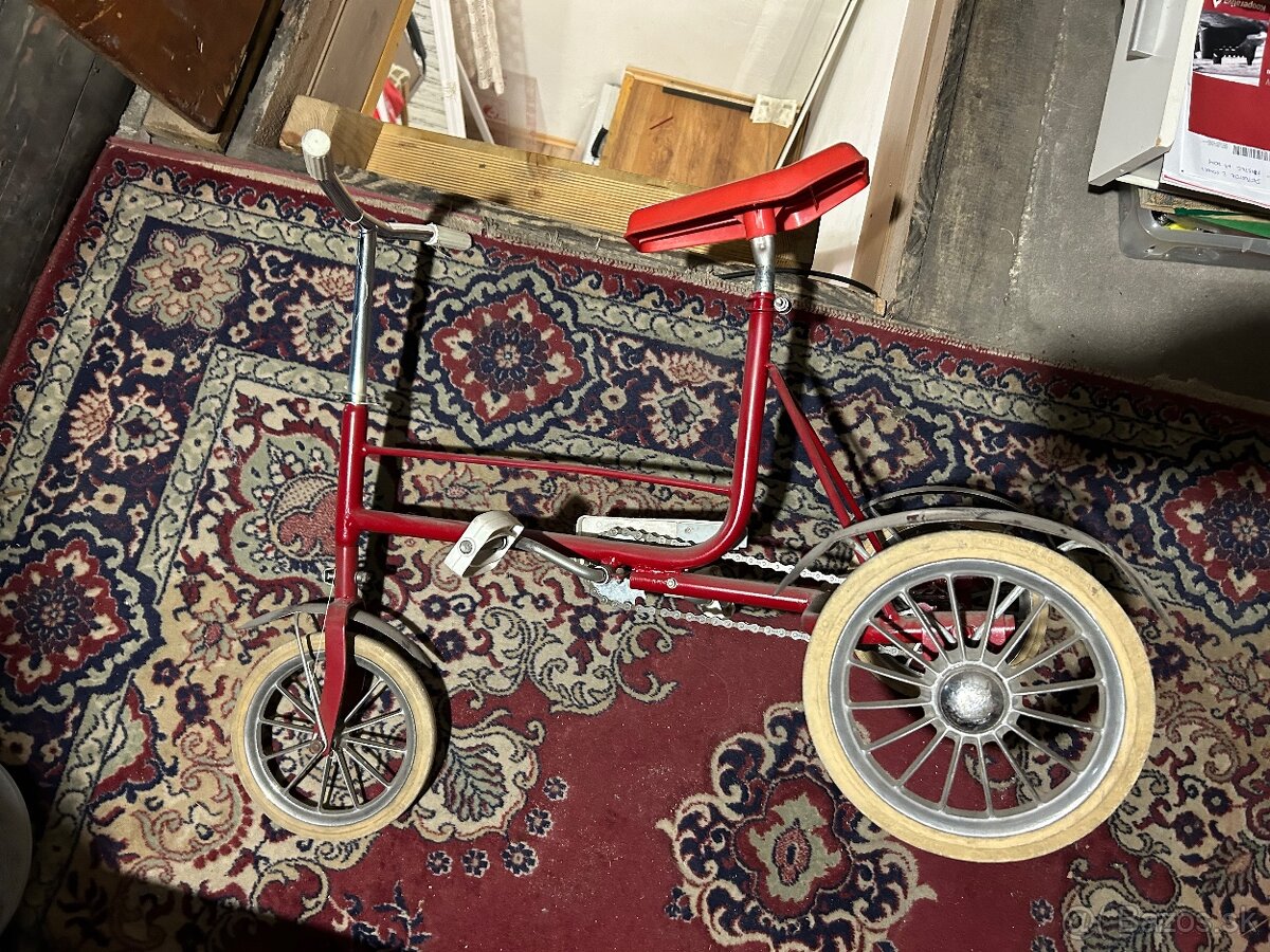 Retro trojkolka