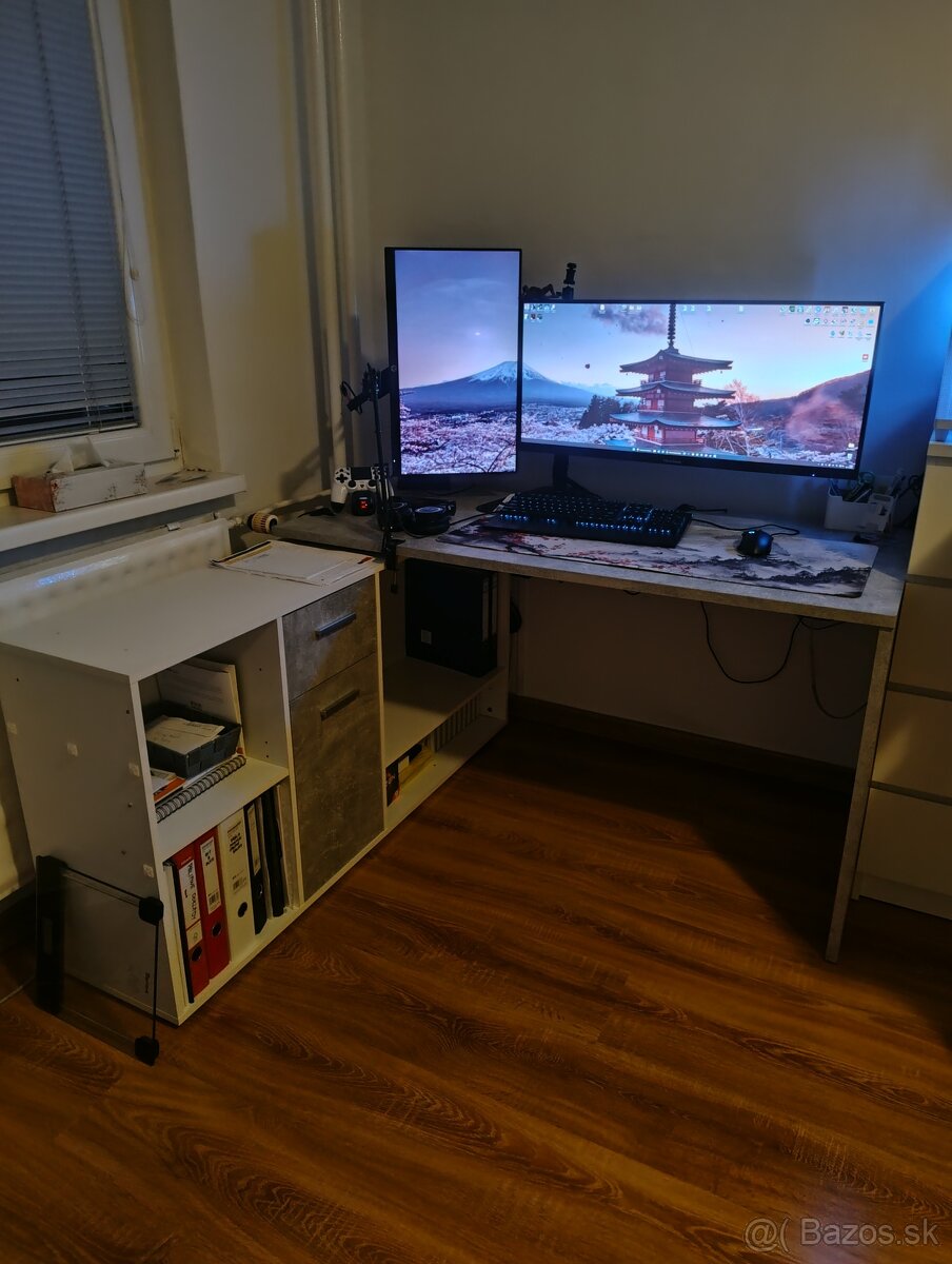 PC stôl / kancelársky stôl