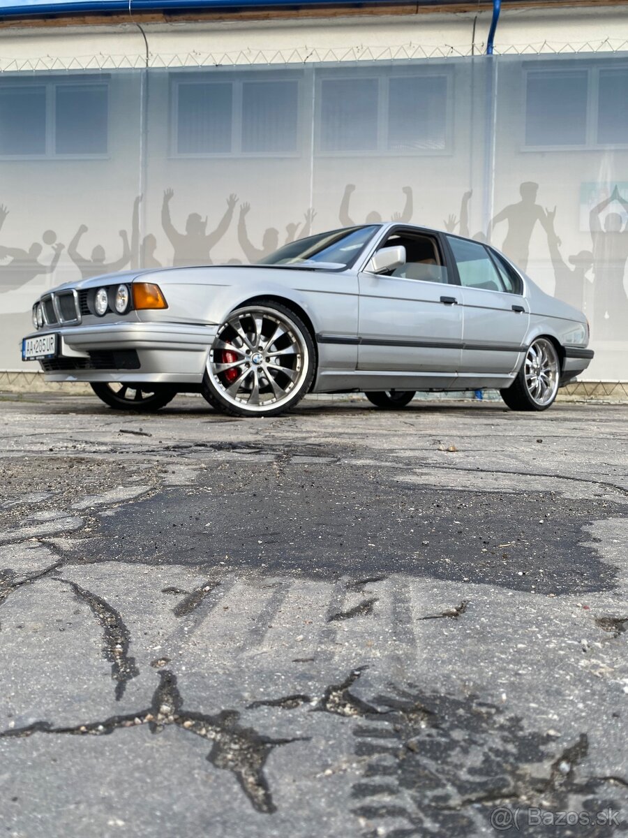 Bmw e32 735i