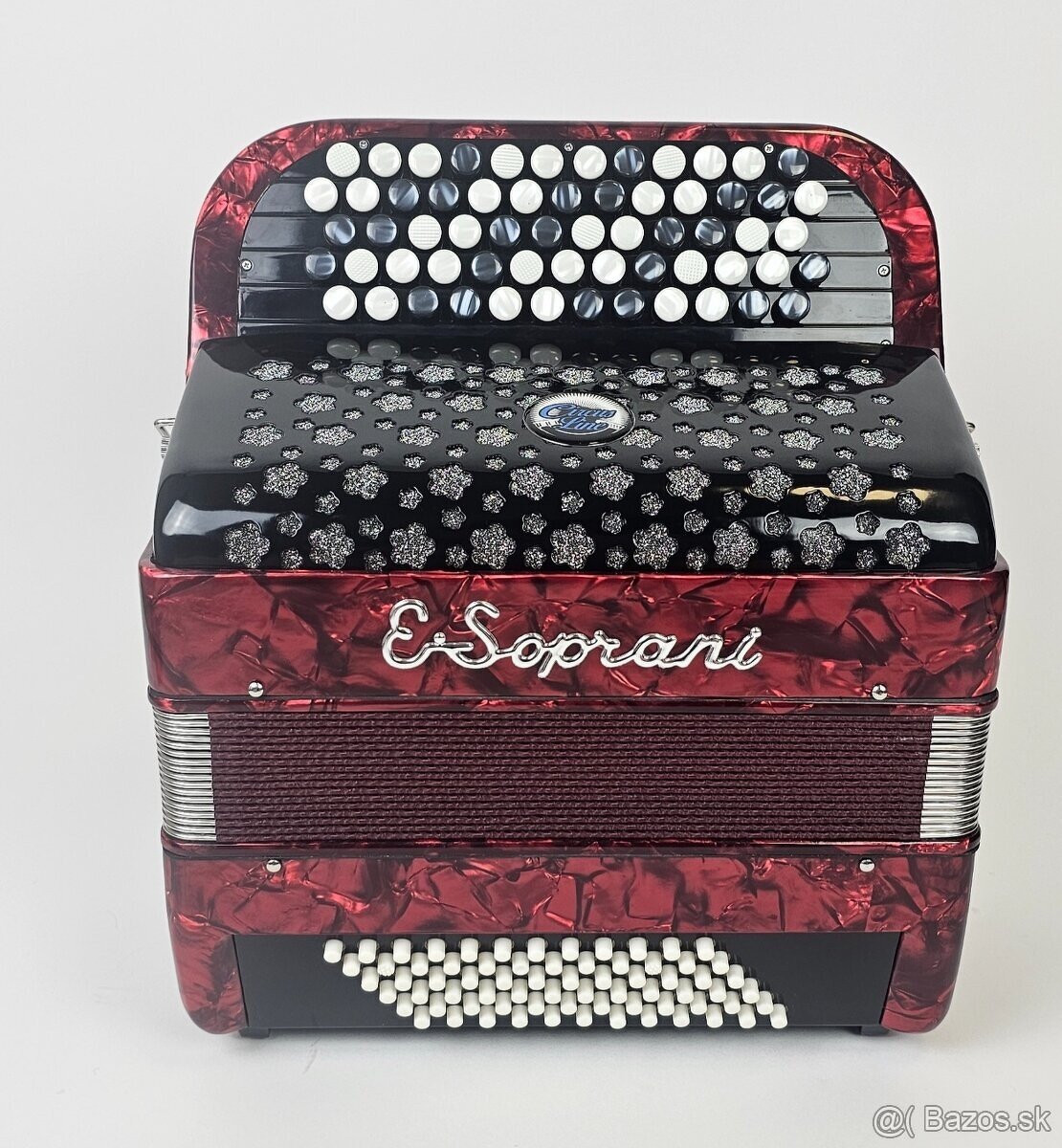 Chromaticky akordeon E-Soprani , B-system vhodny do ZUŠ