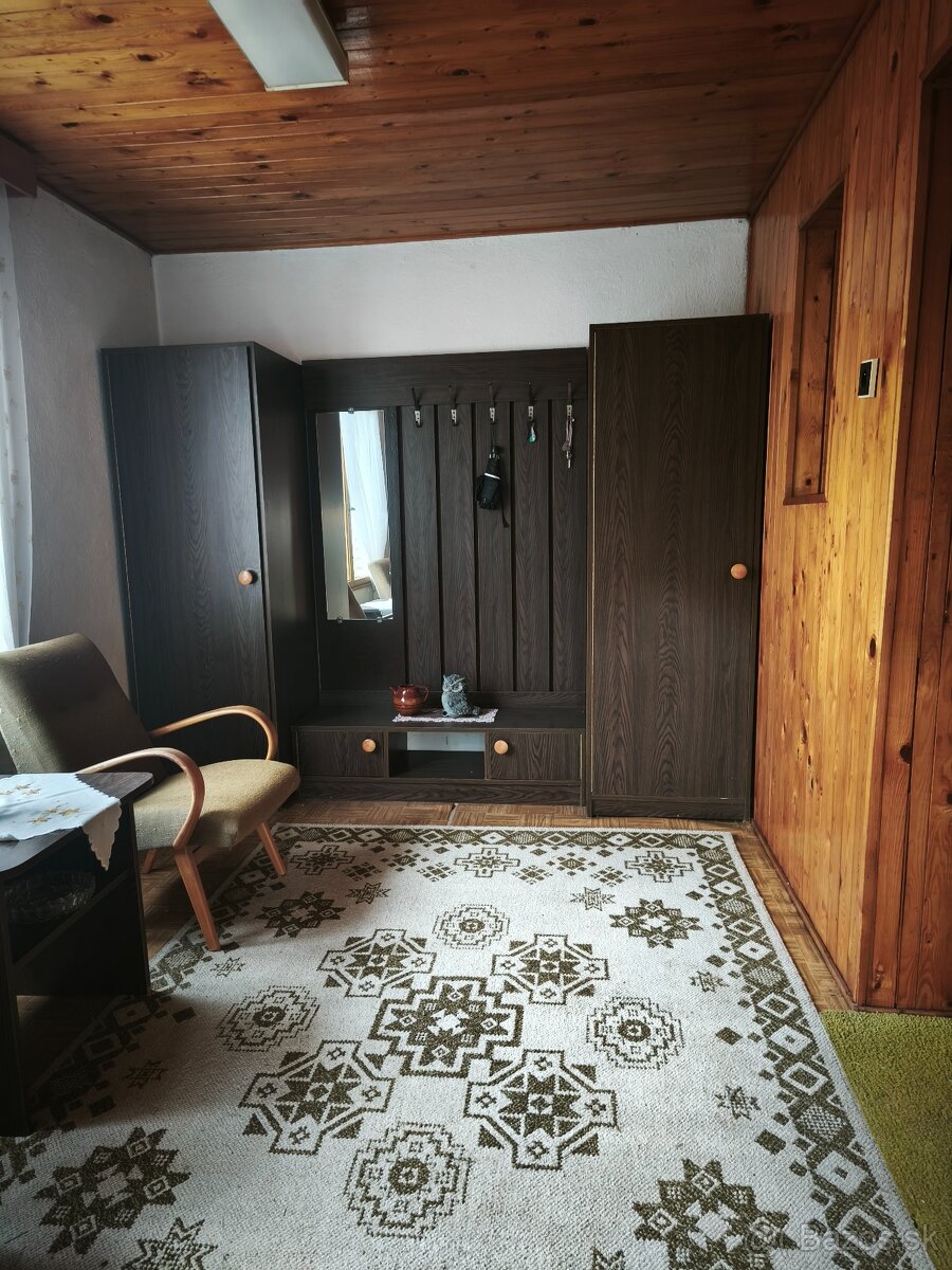 Nábytok - starý, rôzny , zachovalý