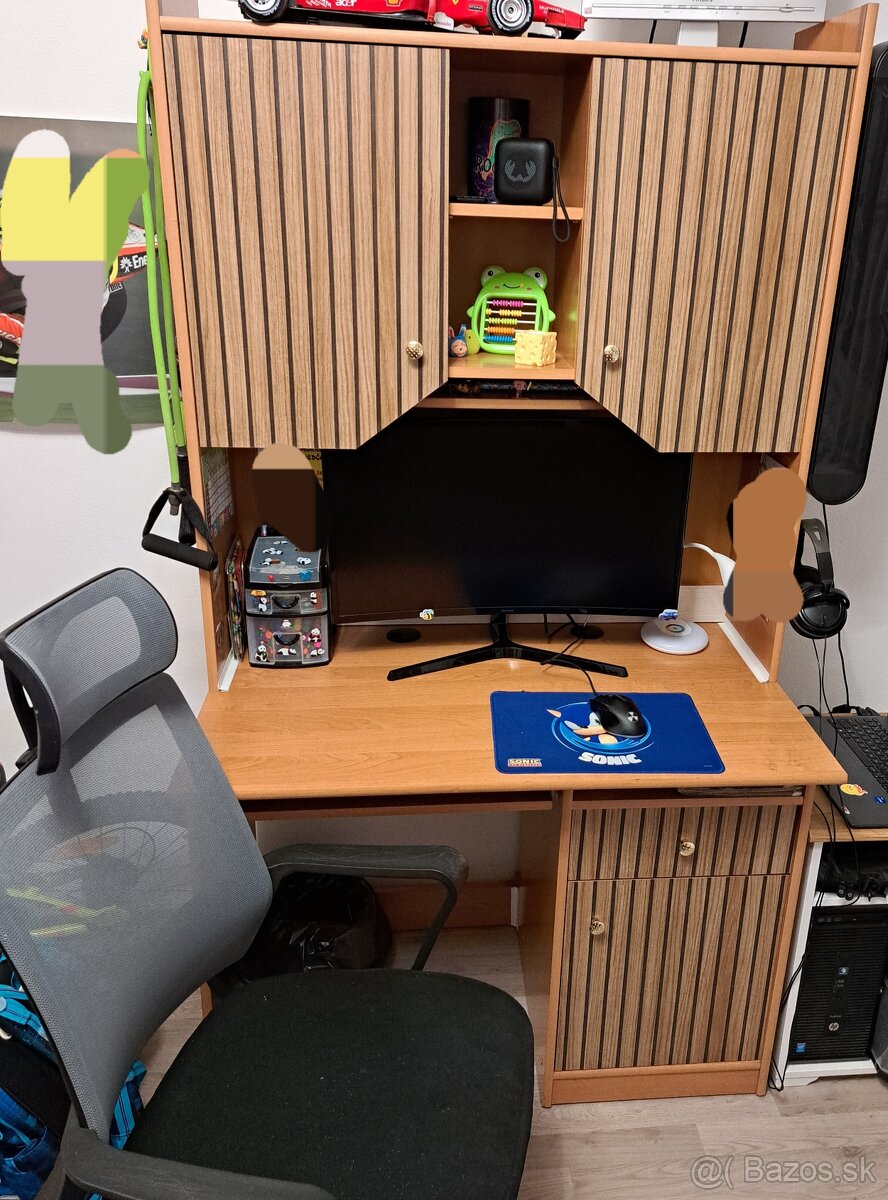 Pisaci stol, stolicka