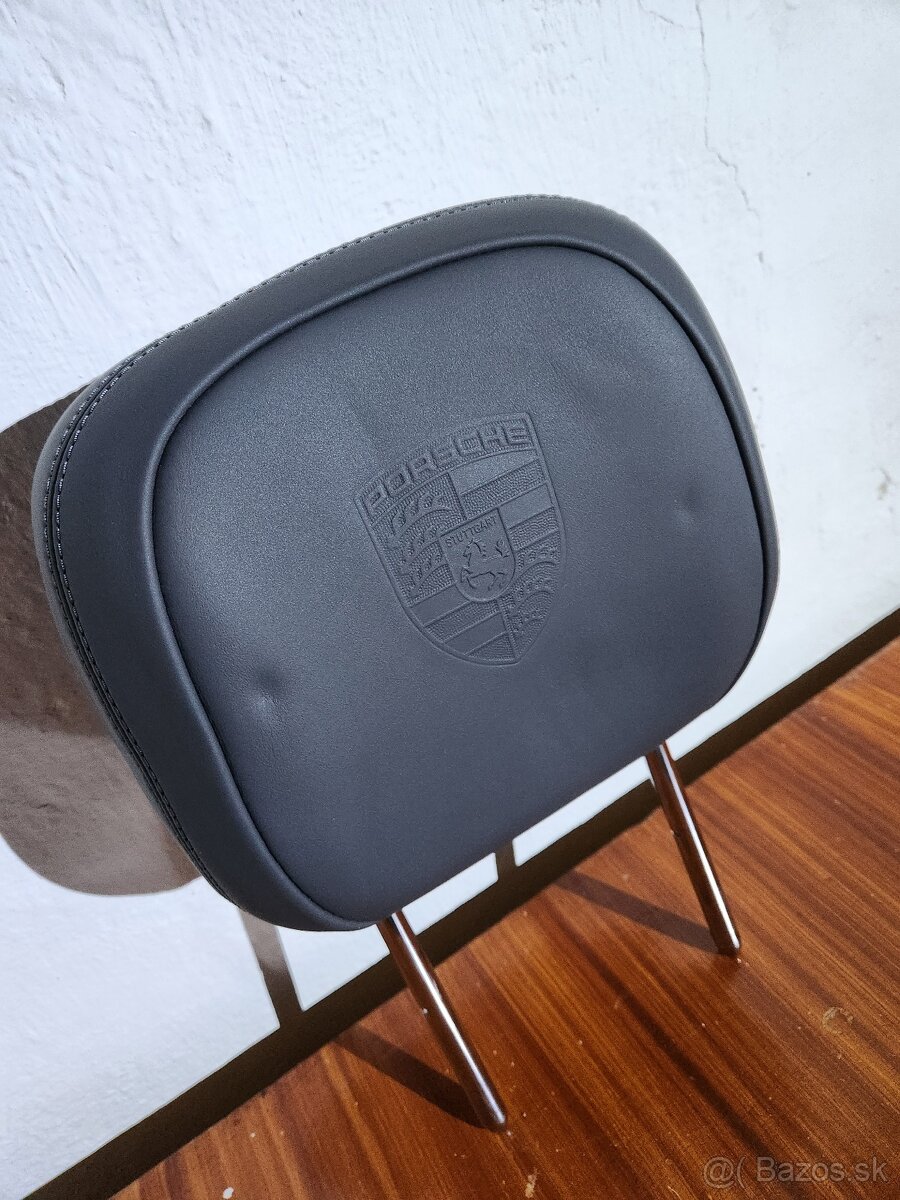 Opierky hlavy porsche