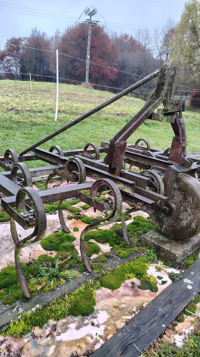 Kultivator, vyorávač, pluh, plečka