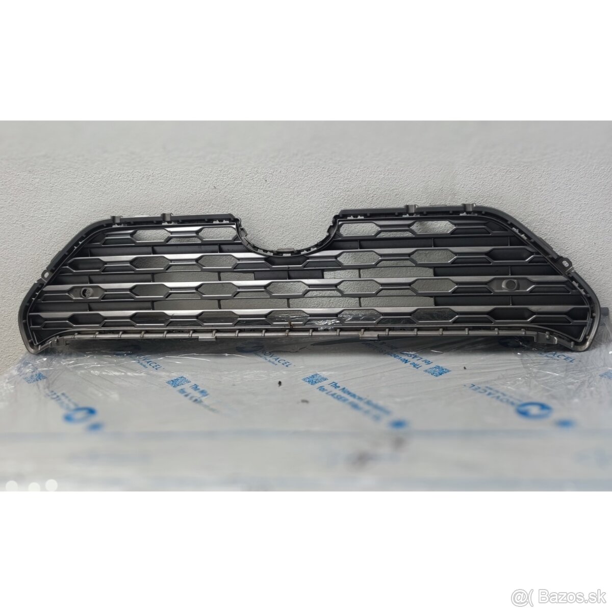 MASKA CHLADIČA TOYOTA RAV4 2019