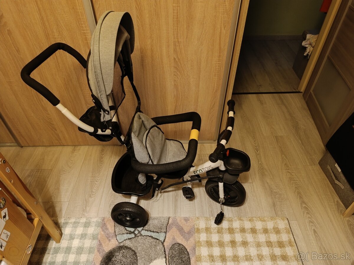 Kočík trojkolka v sivej farbe