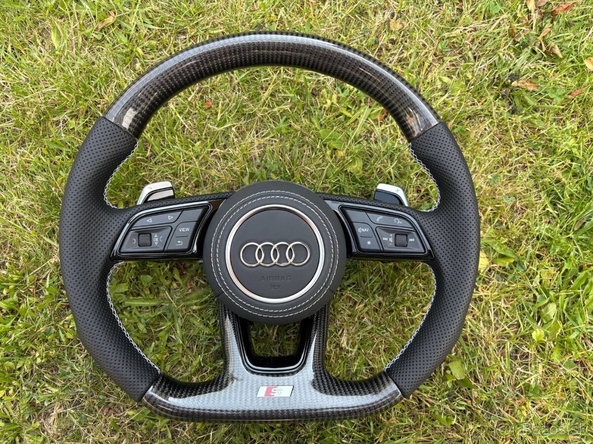 AUDI KARBONOVY ŠPORTOVÝ ZKOSENY VOLANT