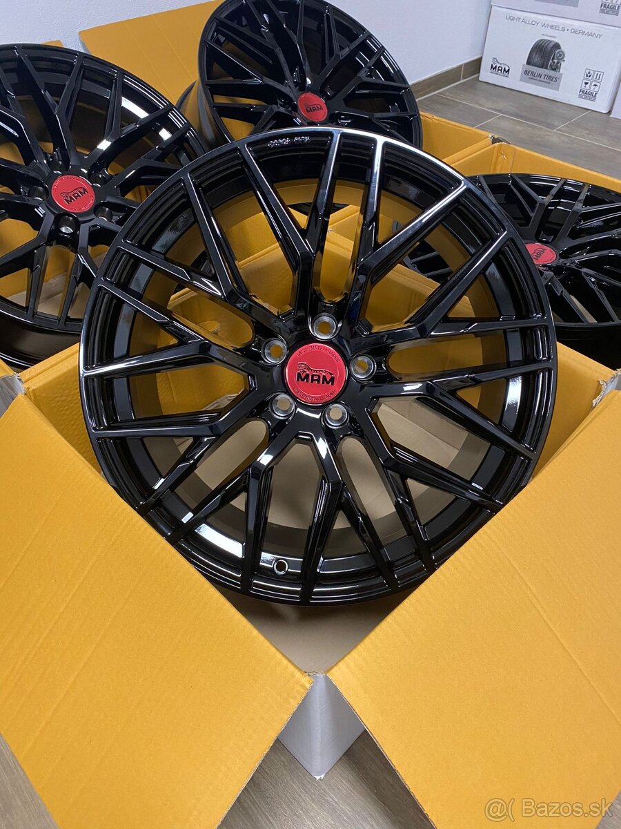 5x112 R18 RS4 Black