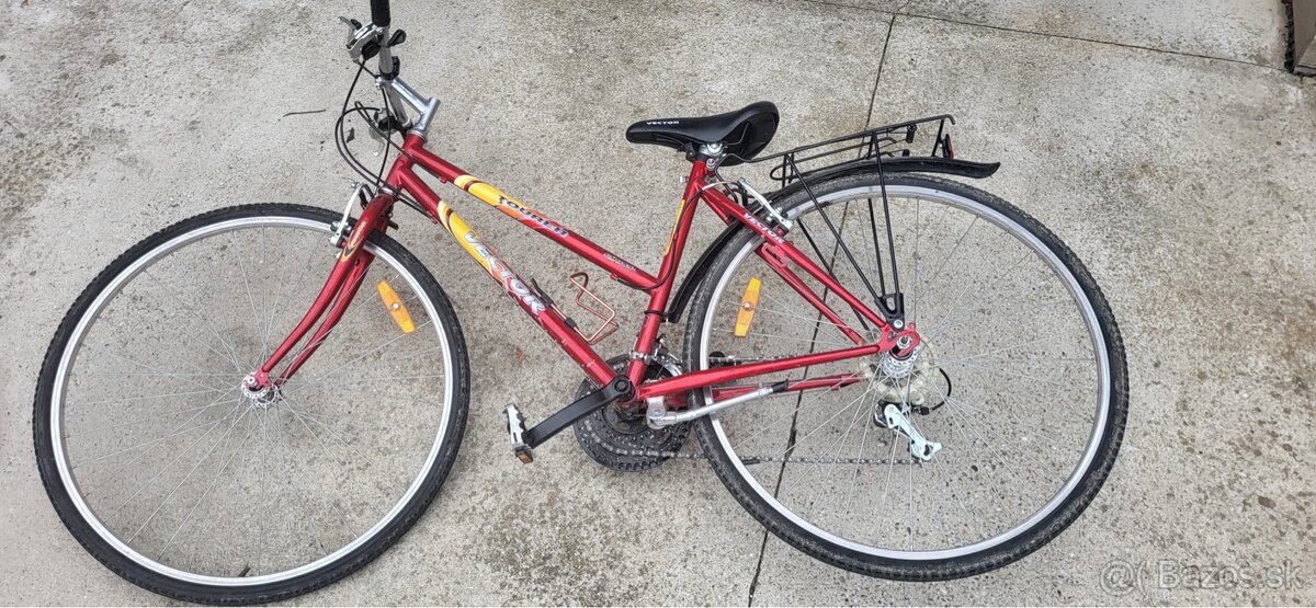 Predám starý bicykel, funkčný.