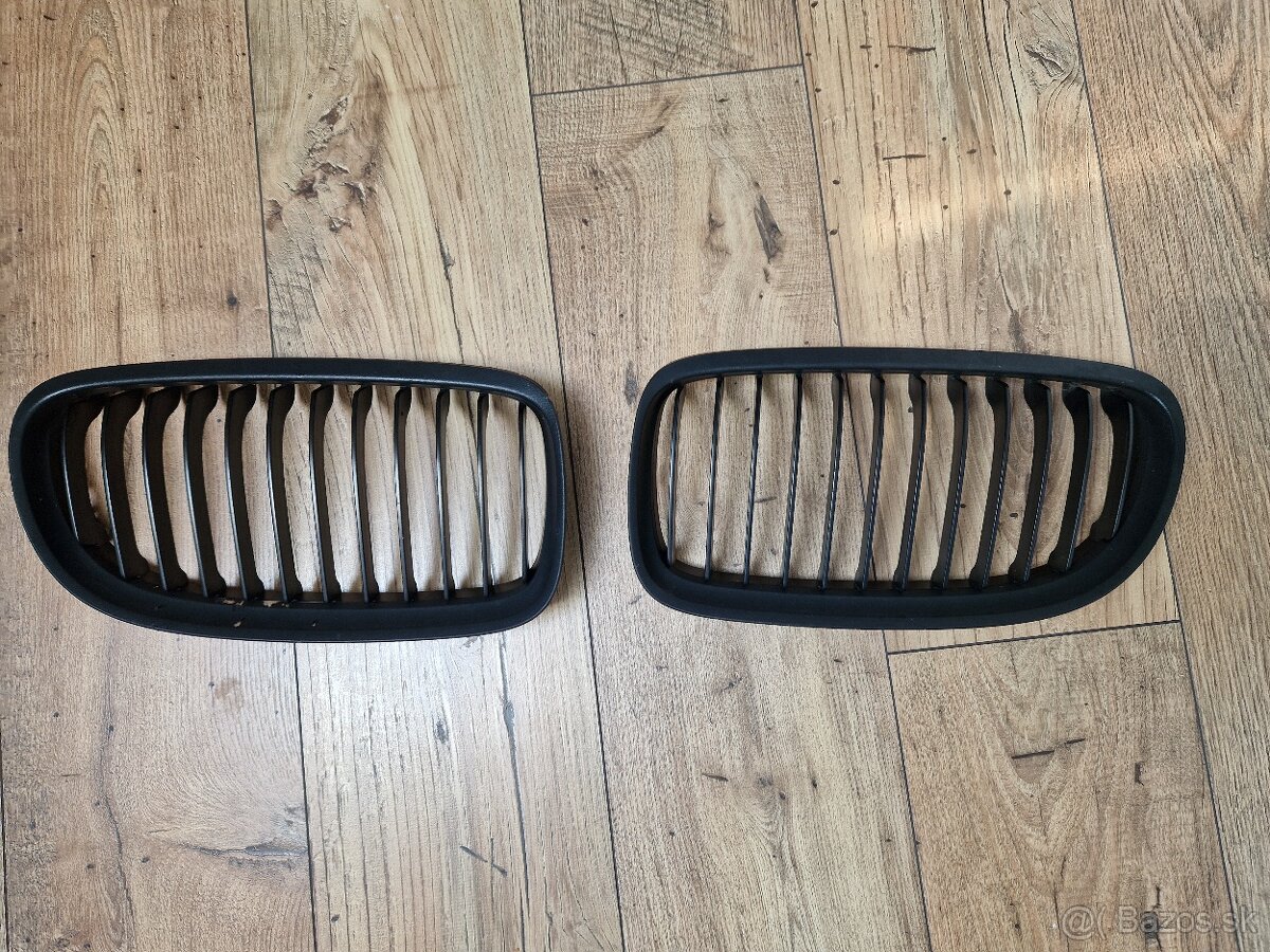 Mriežky/ľadvinky na BMW e90 facelift