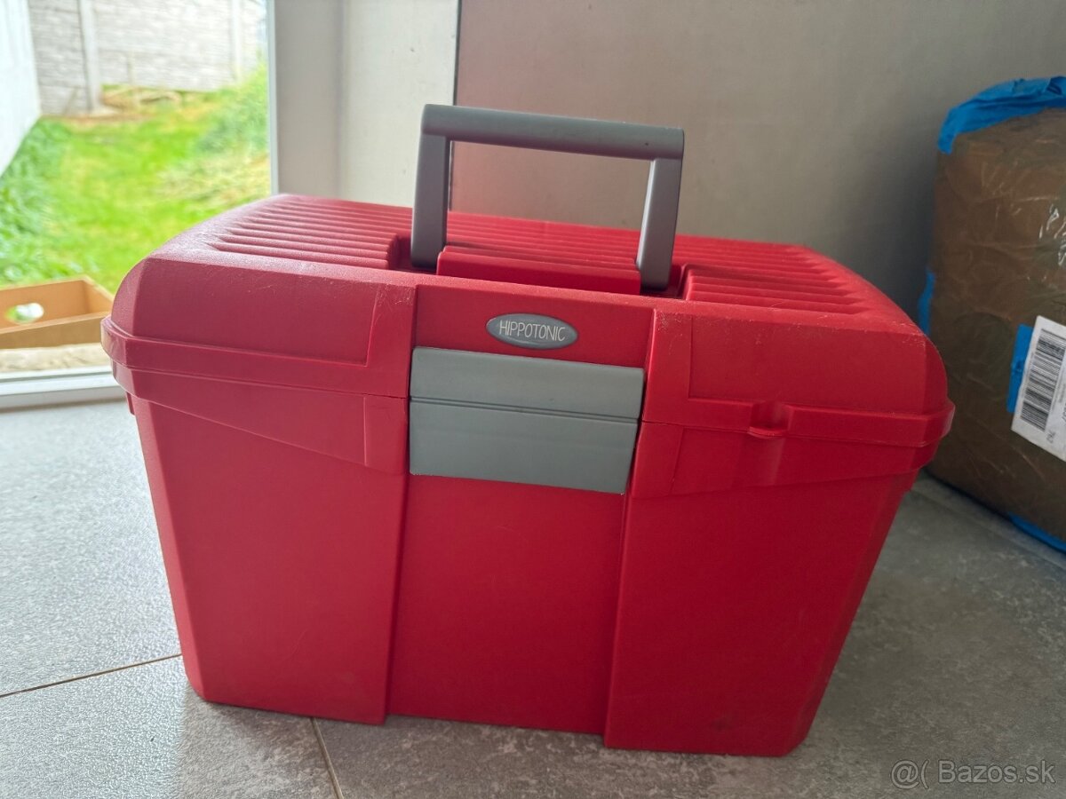 Box na čistenie koňa