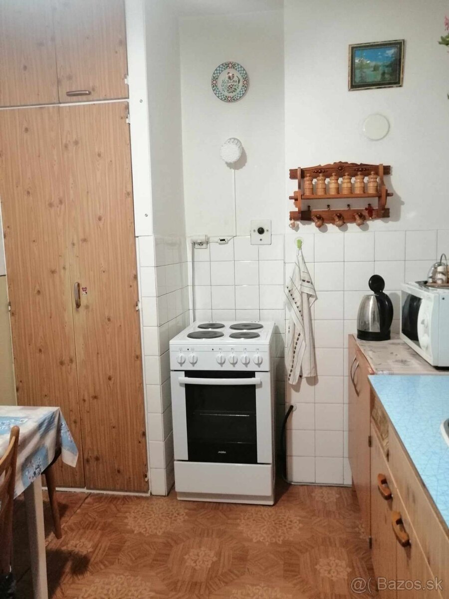 Na predaj 2 izbový byt Brezová pod Bradlom