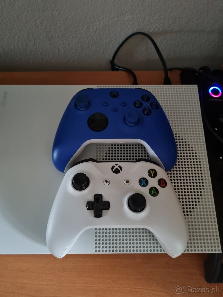 Predám XBOX ONE S 500GB