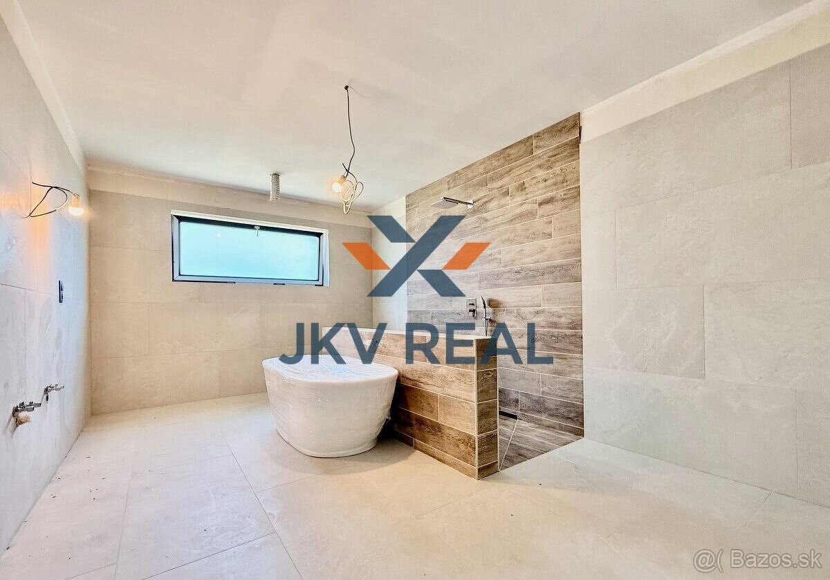 JKVreal ponúka na predaj 4-izbový rodinný dom s terasou a dv