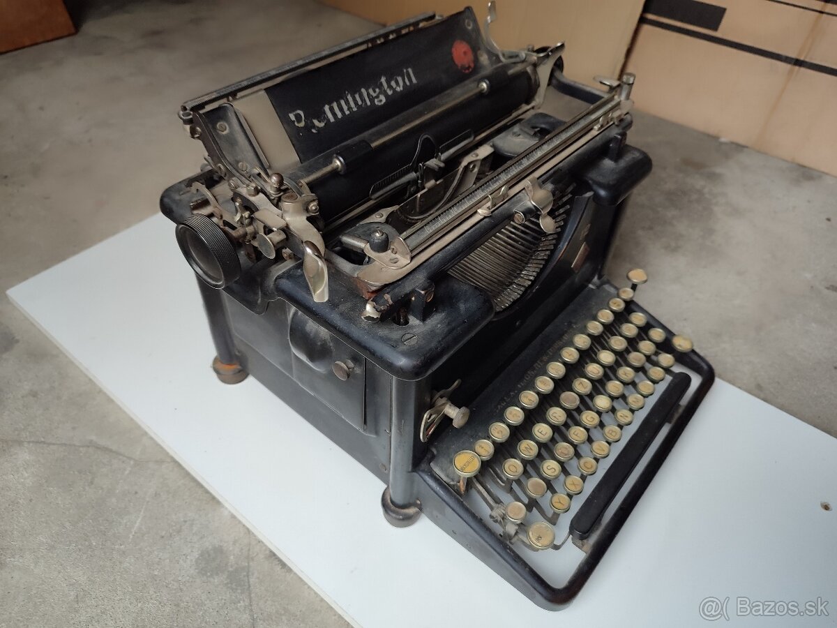 Písací stroj Remington
