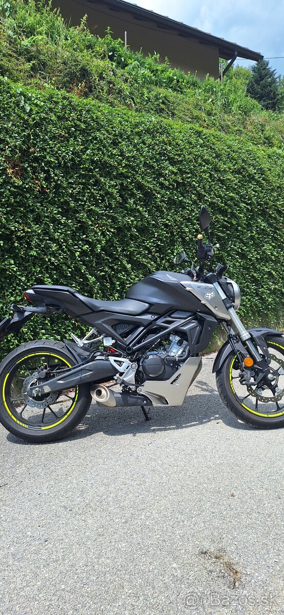 Honda cb125r