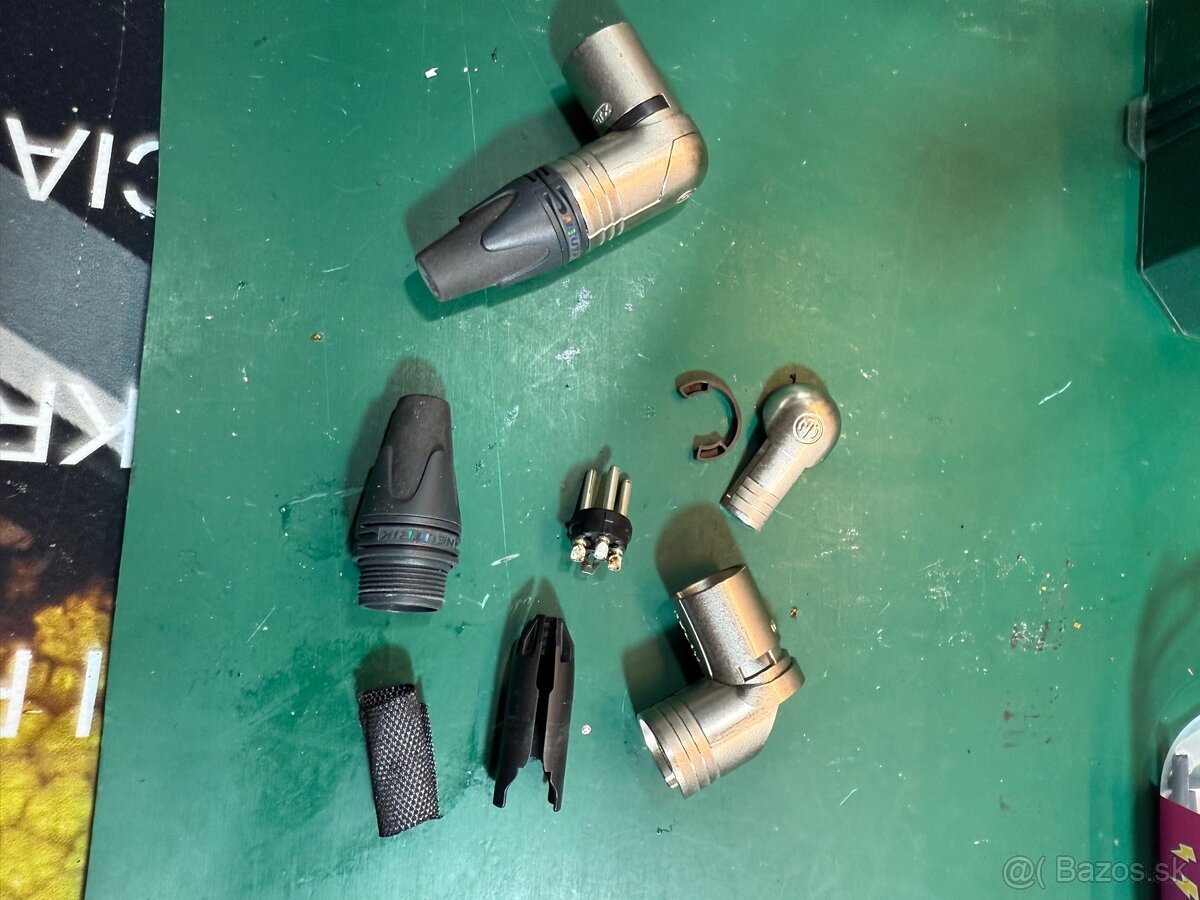 NEUTRIK XLR SAMEC 90• 21ks