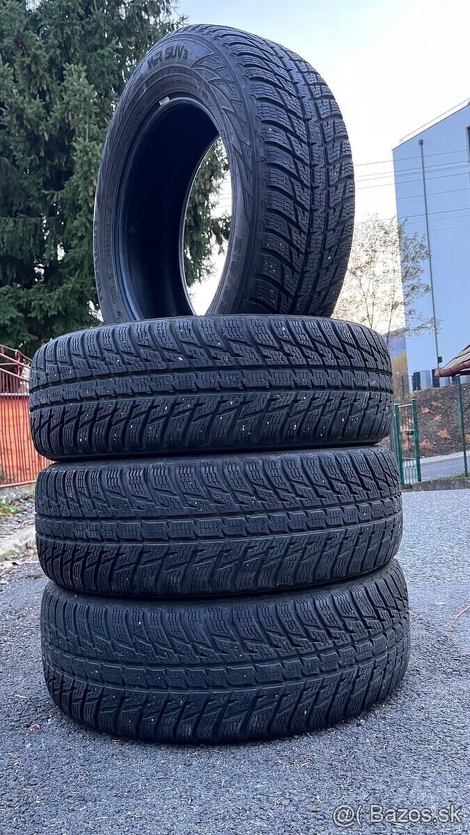 Zimne pneu 215/65 r17 Nokian