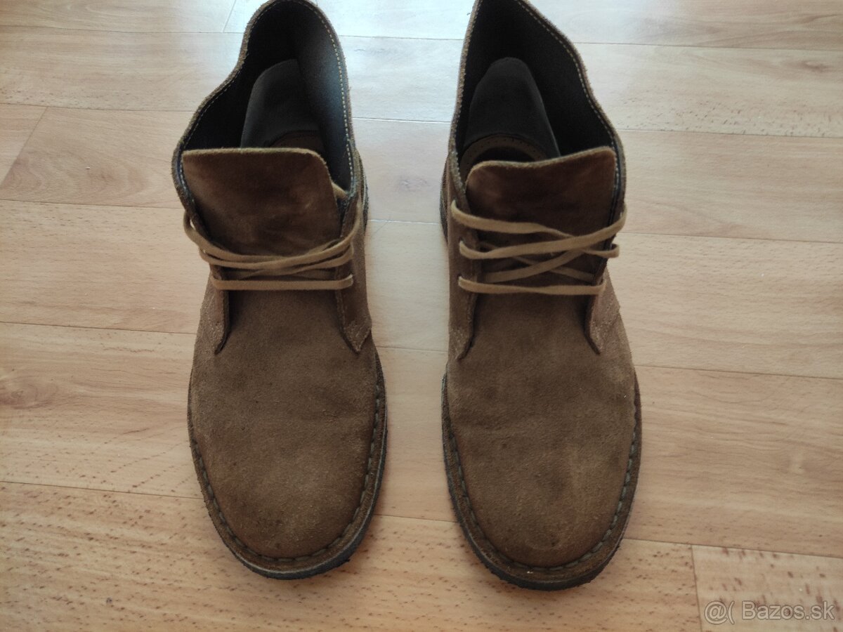 Panske clenkove topanky CLARKS