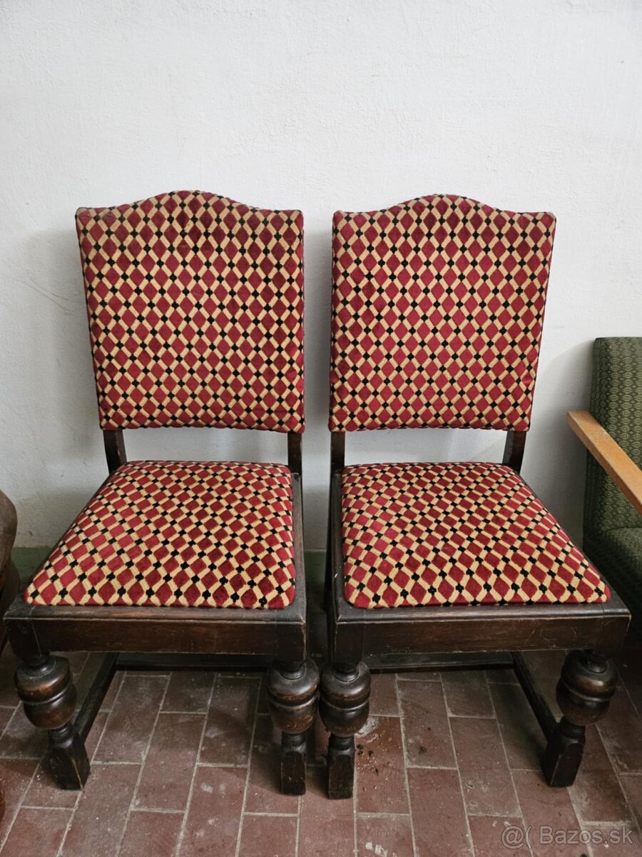 Predám starožitný čalúnený nábytok