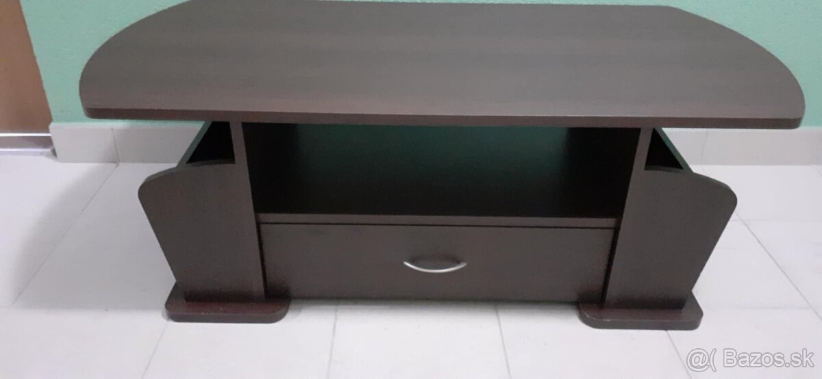 Konferenčný stolík obývačka