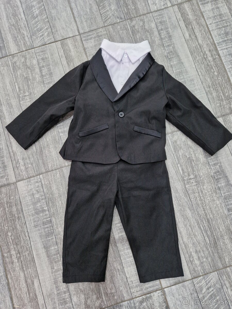 Detský oblek aj s košelou