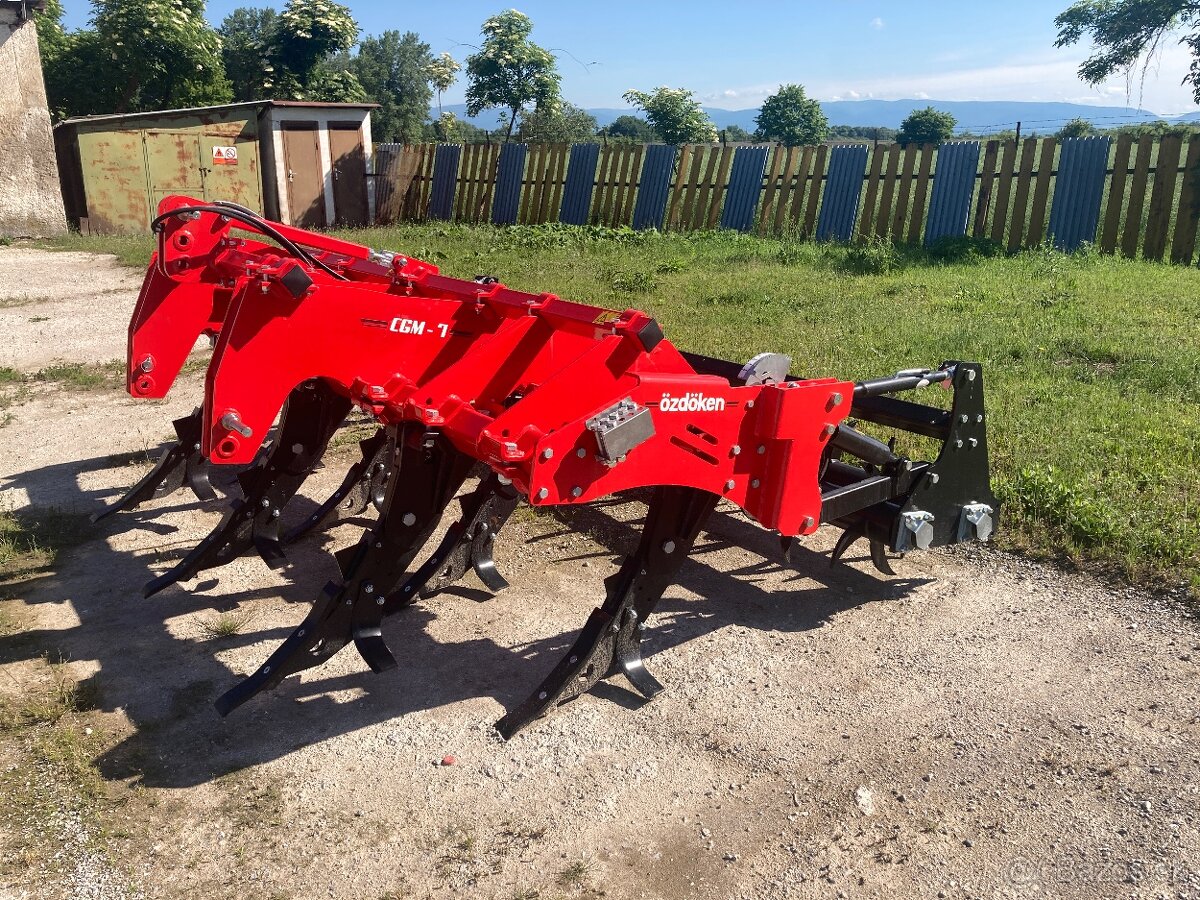 🟢 Özdöken CGM‑7 – NOVÝ Podryvák / Chisel Plow