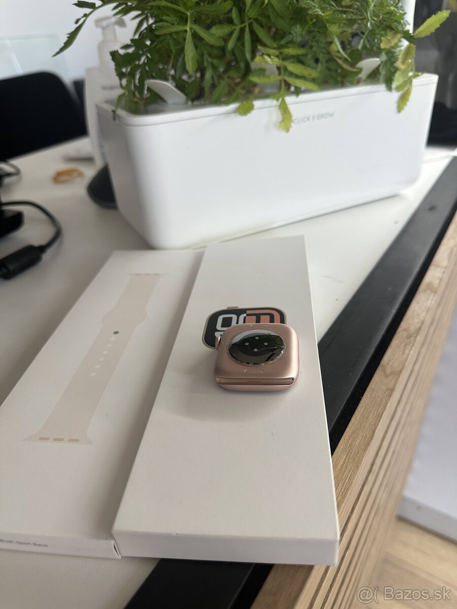 Apple Watch Series 10 – 46 mm – Gold – stav ako nový