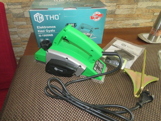 Predam novy elektr.hoblik THO,800 wattov -
