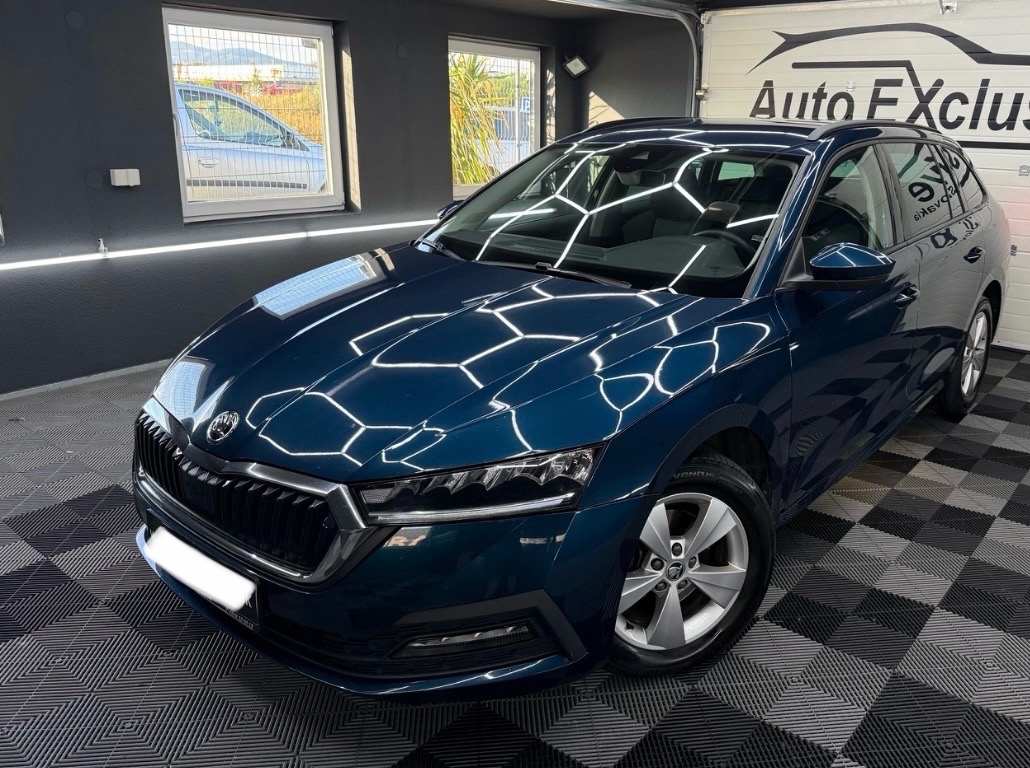 ✔️ Škoda Octavia Combi 2.0 TDI Ambition DSG: