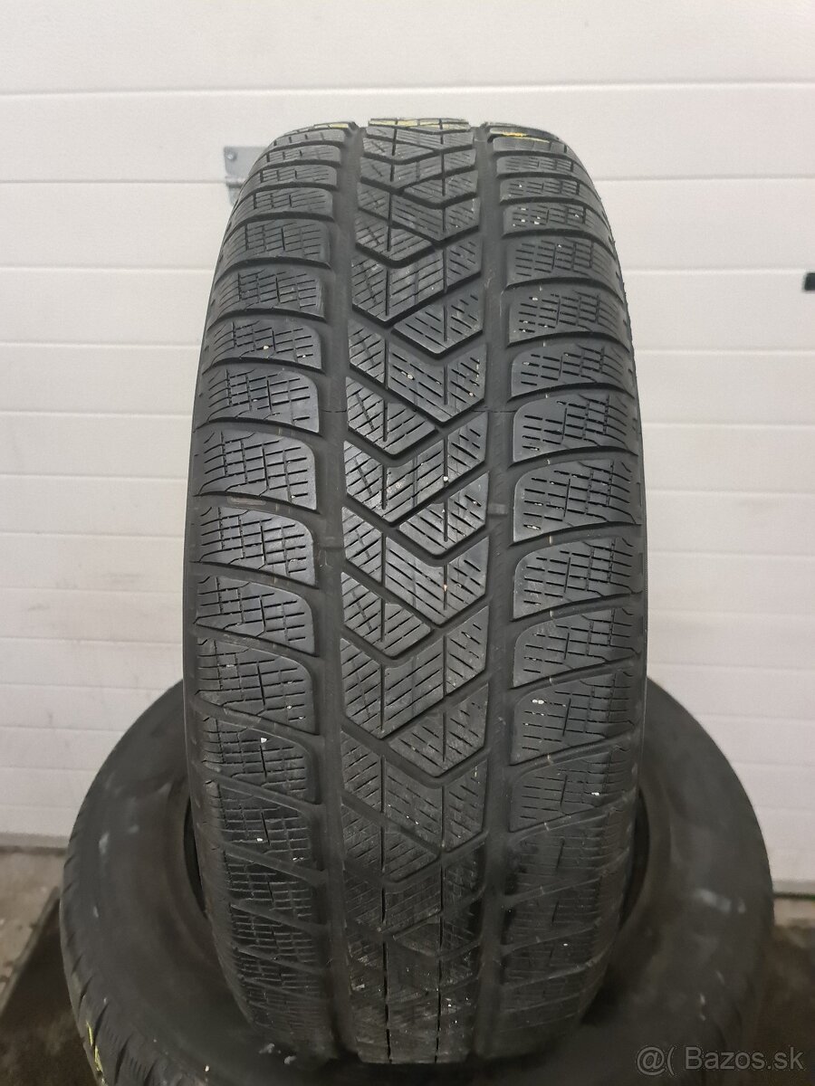 ZIMNE PNEUMATIKY PIRELLI 235/65 R17