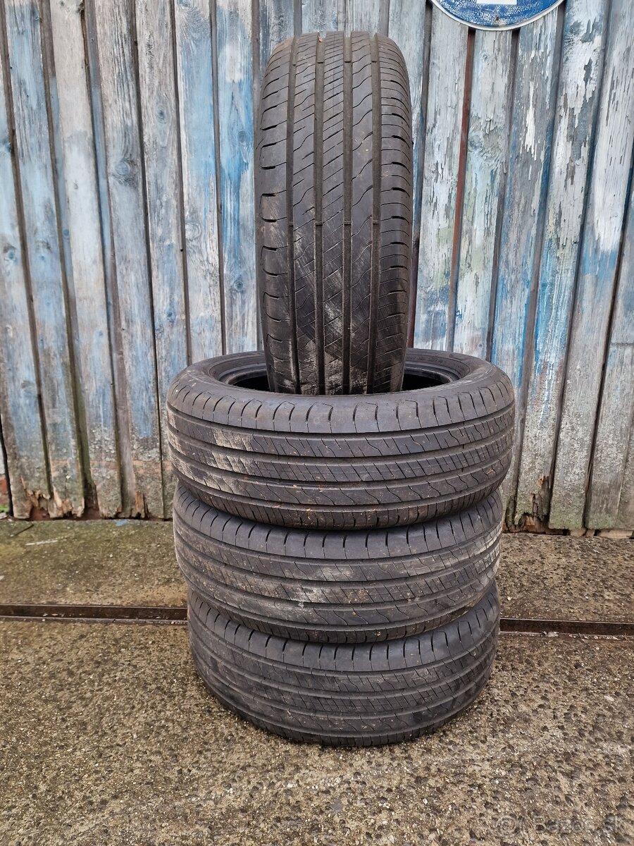 ✅️ GoodYear EfficientGrip 2️⃣ SUV ❌️