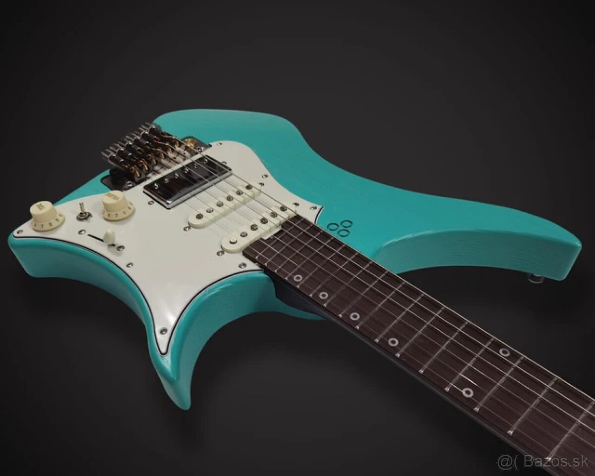Predám Guitaru GOC Tremolo bezhlavá gitara