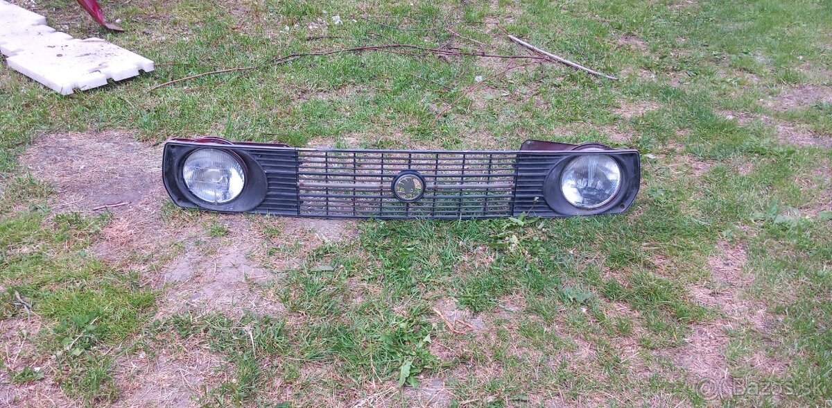Predna maska skoda 105/120 uzovka 2oko