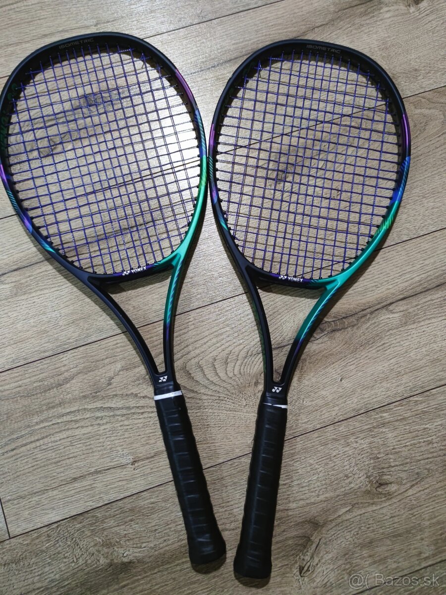 Yonex Vcore Pro 100 (2021) - 300g