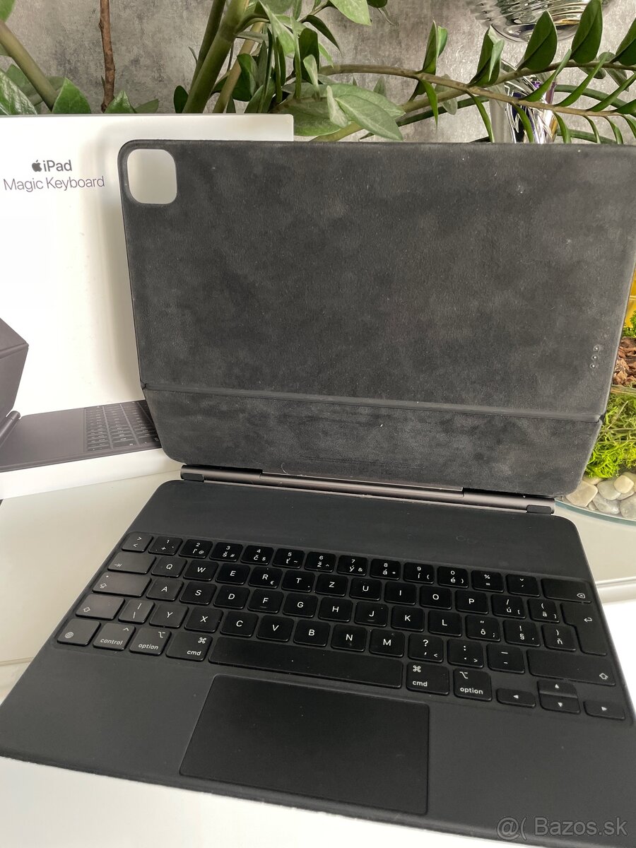 Magic keyboard pre iPad pro 12.9
