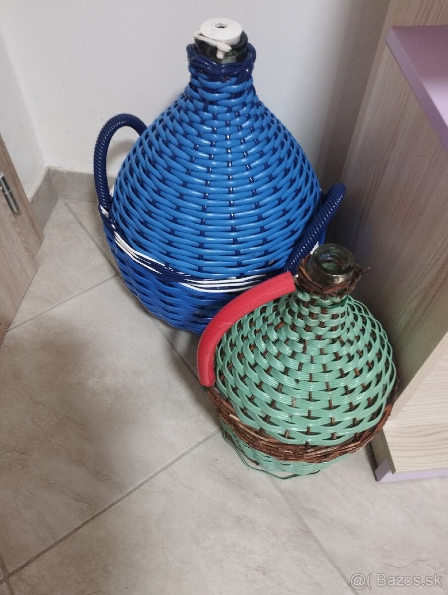 Demižony s vypletom na vino 34l,15l a 3l