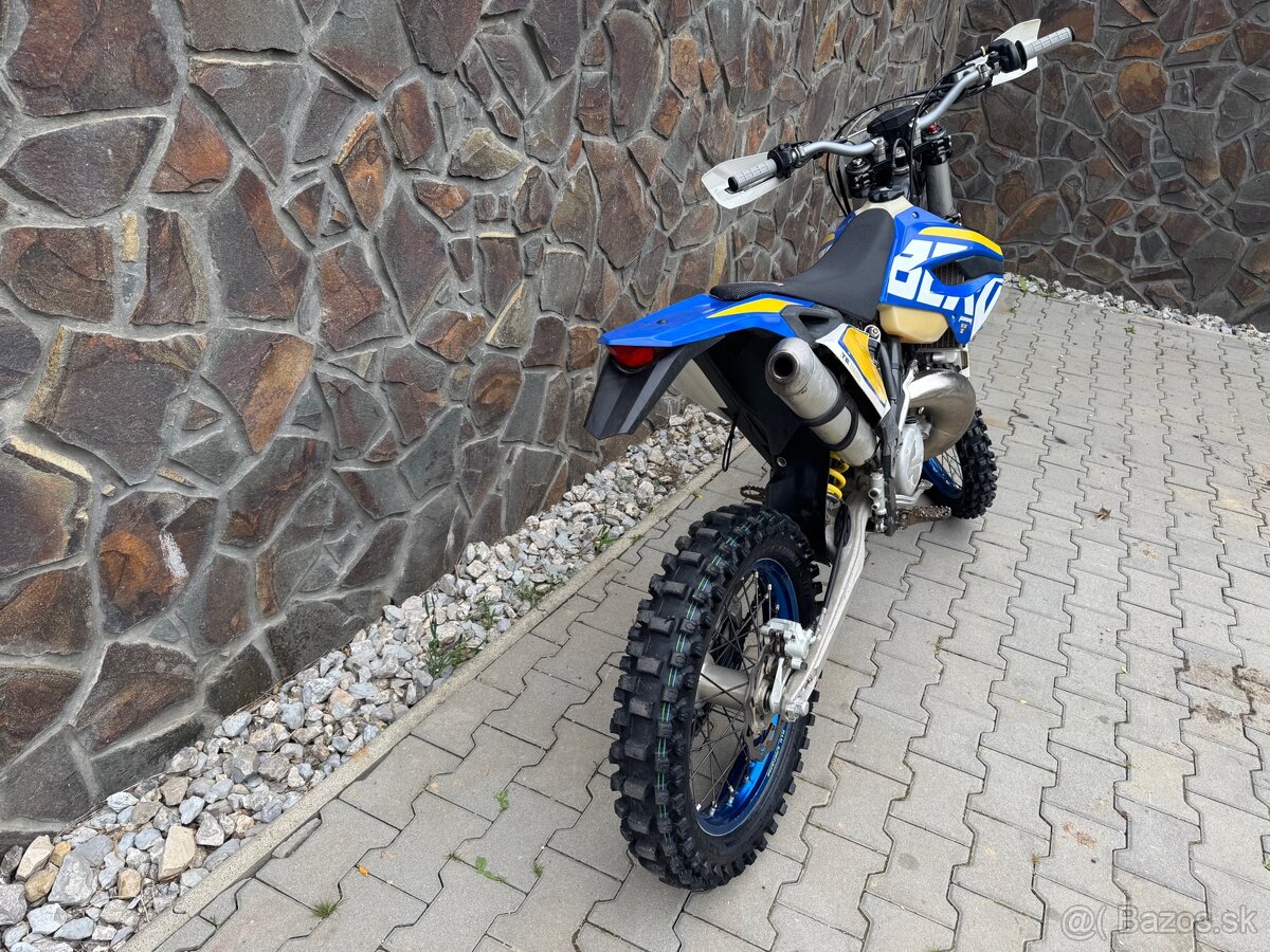 Husaberg TE 250 enduro  / KTM EXC 250 six days