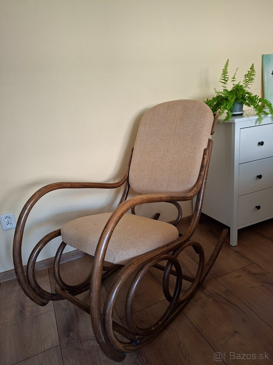 Hojdacie retro kreslo