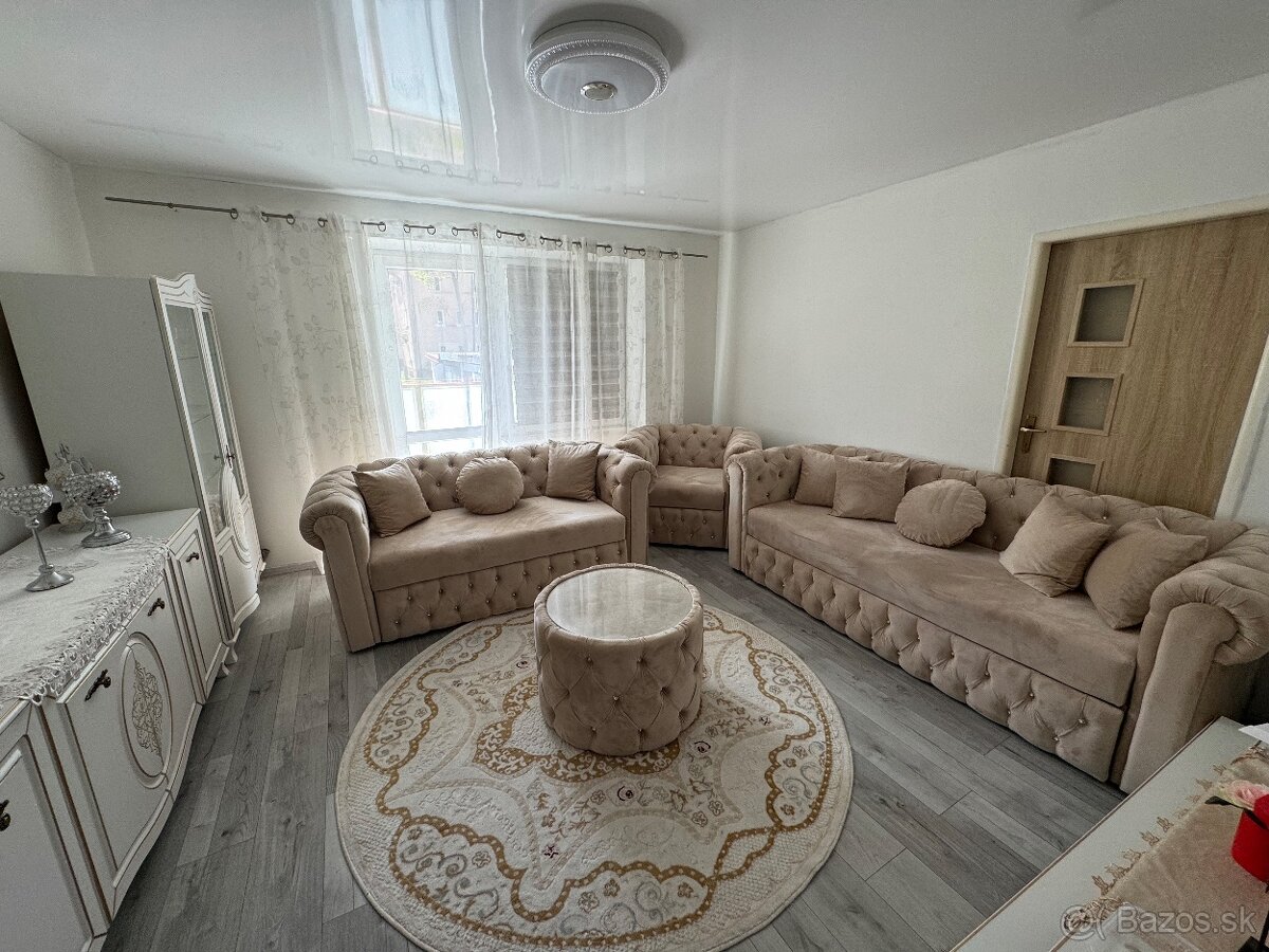 3-izbový byt na predaj, balkón, 56 m2, pri centre mesta.