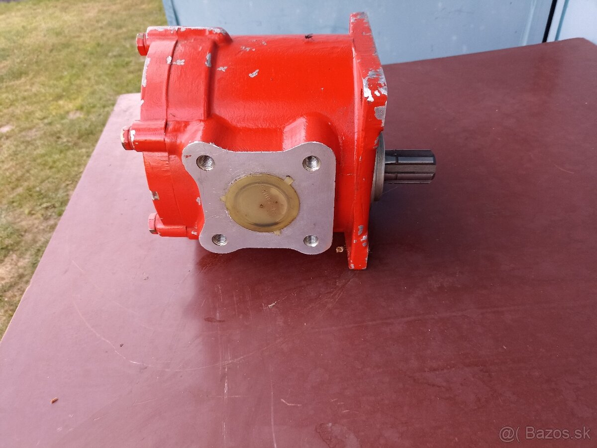 Hydraulické čerpadlo sovietskej výroby.