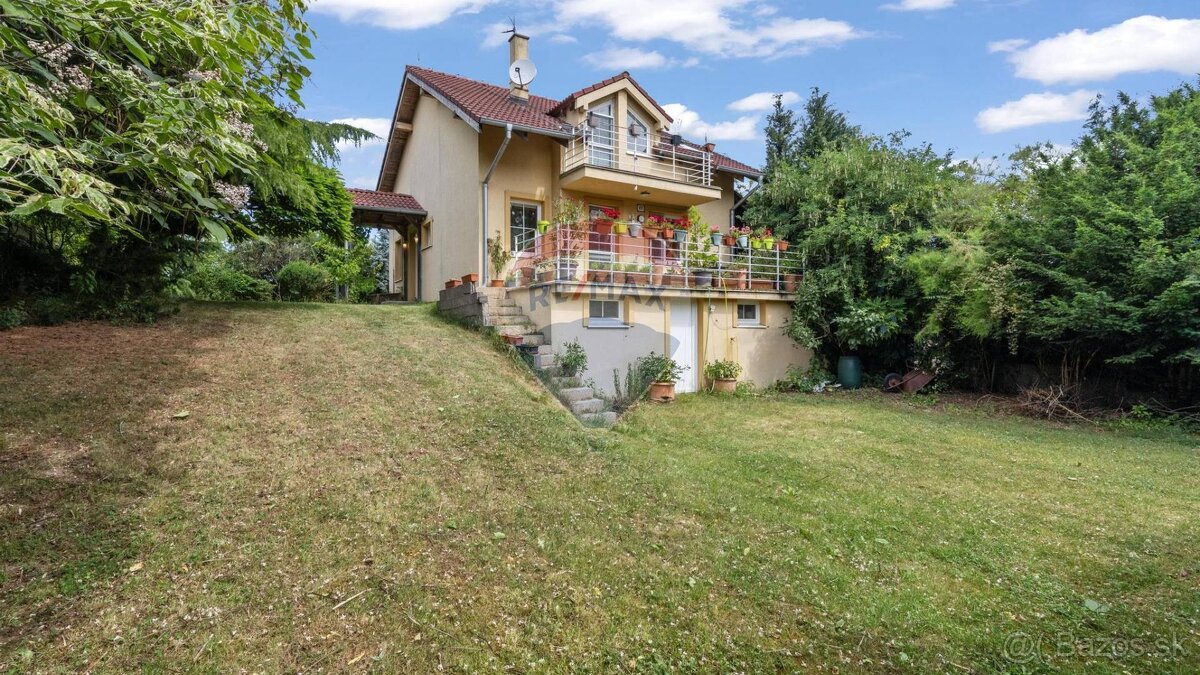 NA PREDAJ : Rekreačný dom 108 m2, pozemok 817 m2, Nová Dedin