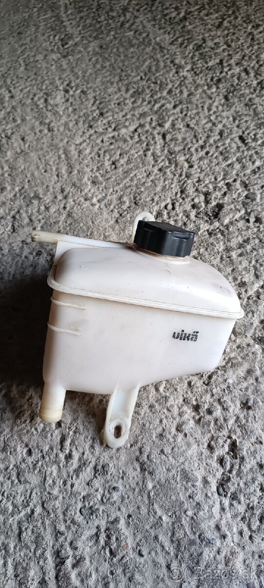 Vyrovnávacia nádoba Škoda Favorit