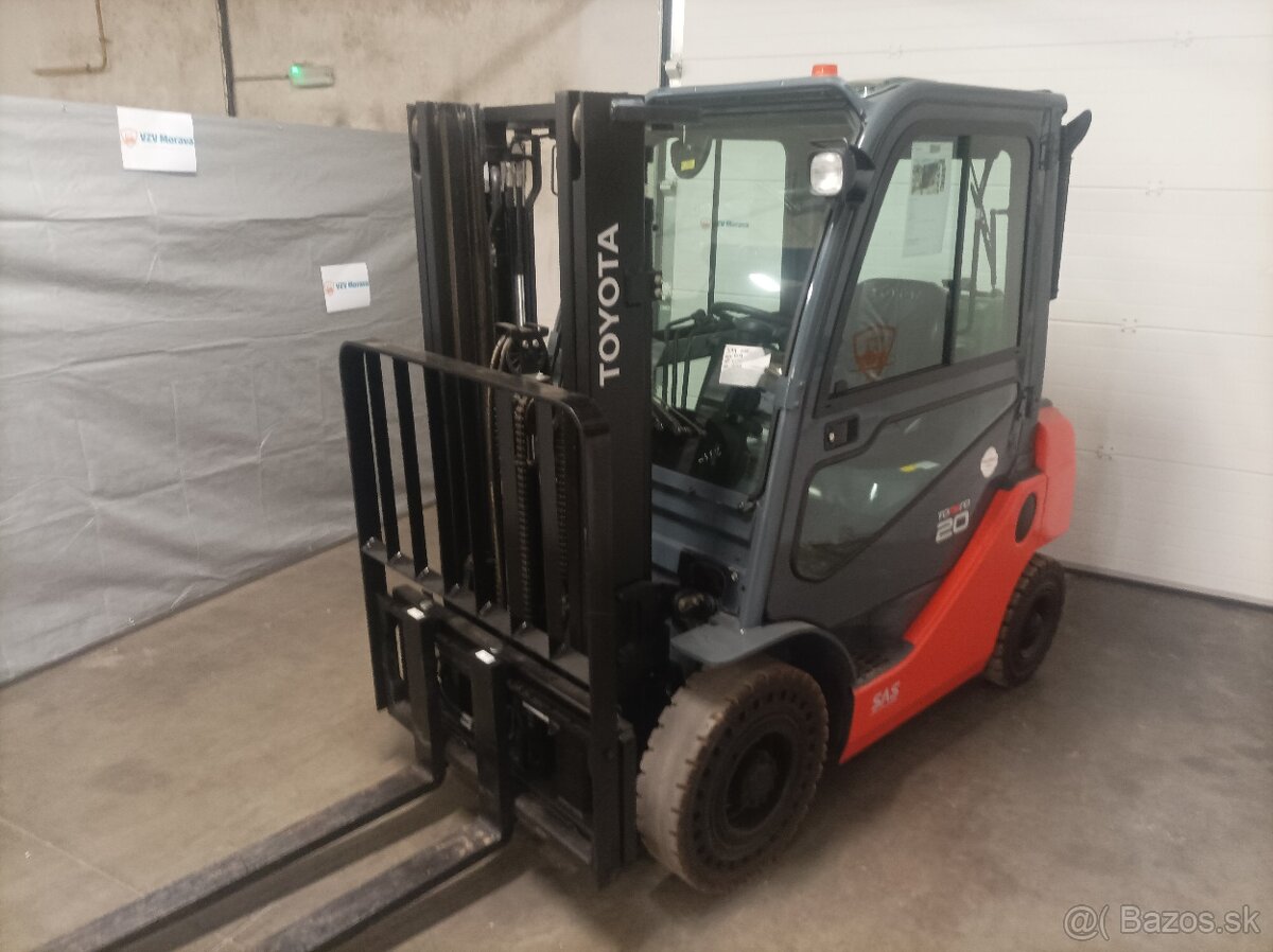 Vysokozdvižný vozík Toyota 2.0 LPG
